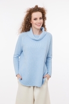 High neck jumper with reglan sleeves and rounded edges 