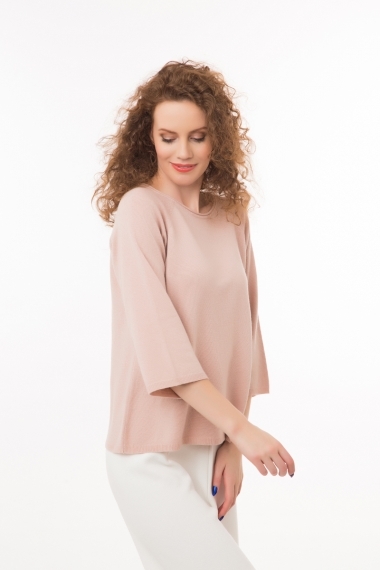 Fine knitted jumper with wide 3/4 sleeves