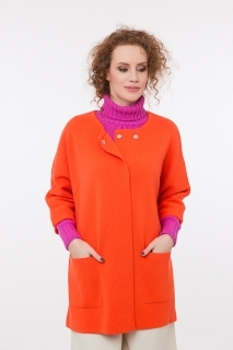 Round neck cardigan with 3/4 sleeves 