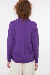 High neck jumper with reglan sleeves lilac