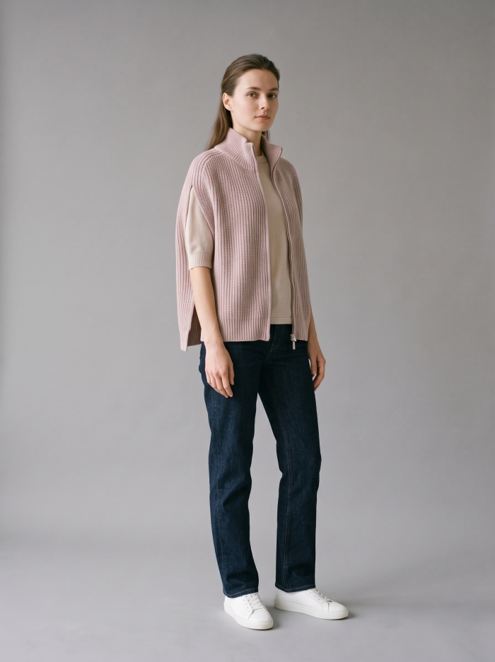 CABLES & STITCHES sleeveless cardigan from wool and cashmere