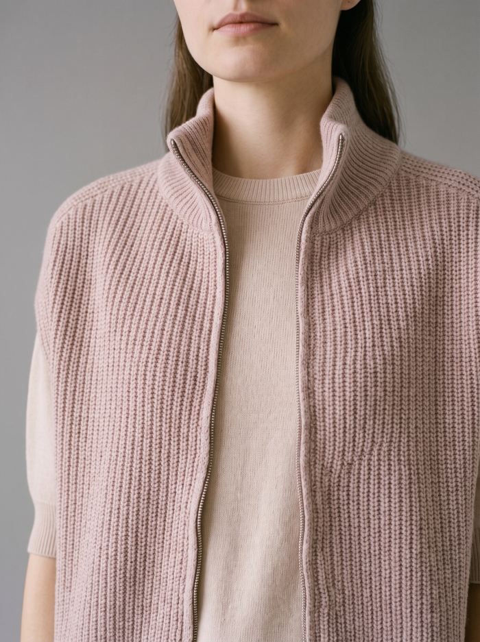 CABLES & STITCHES sleeveless cardigan from wool and cashmere