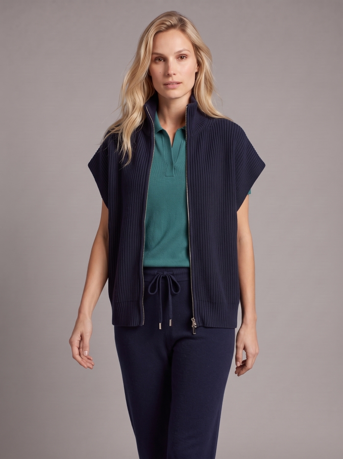 CABLES & STITCHES sleeveless cardigan from wool and cashmere