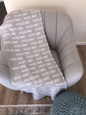 Плетено одеяло HUG ME